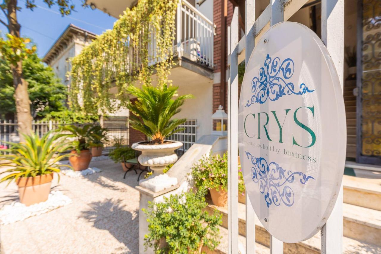 Crys: Apartments, Holiday, Business, Verde เวโรนา ภายนอก รูปภาพ
